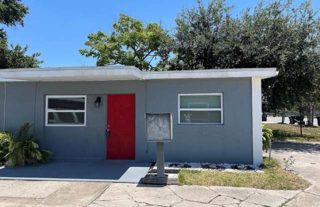415 W LANCASTER ROAD photos photos
