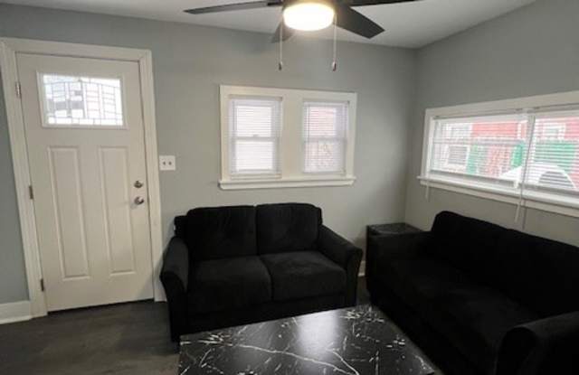 1112 East Colvin StreetBack House Gallery 4