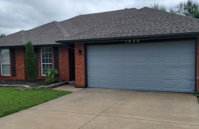 Don't Miss This 3 Bed 2 Bath Home in Choctaw High School District! photos photos