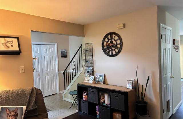 276 Stone Ridge Drive Gallery 4