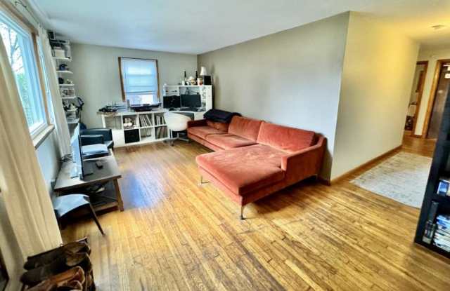 64 Ridgemont St. photos photos