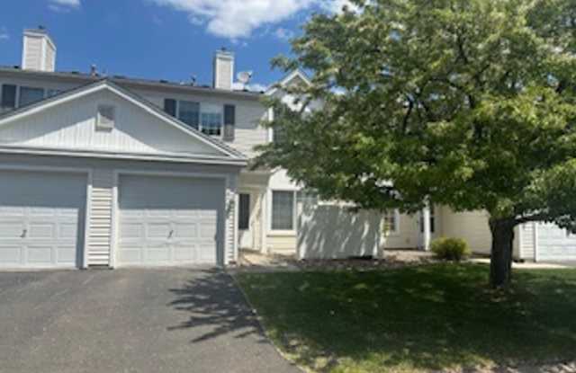 New carpet/flooring and freshly painted throughout *2Bed*1.5 Bath townhome in Apple Valley Avail NOW! photos photos