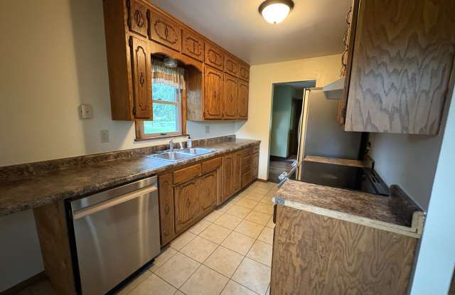 2938 Albert St N photos photos