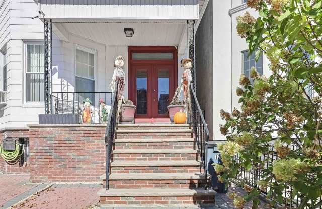 128 OAK ST photos photos