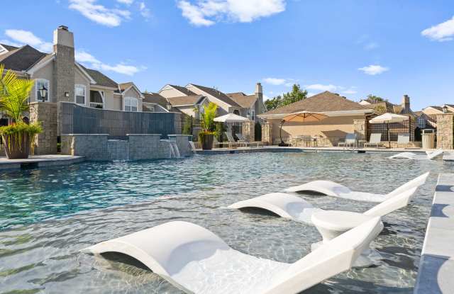 Bradford Pointe Apartments Gallery 2