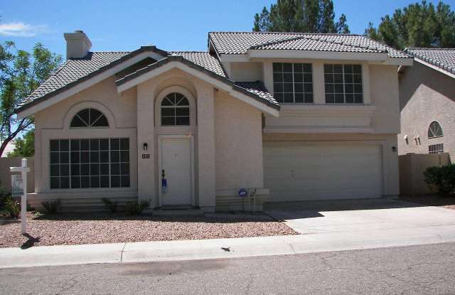 GREAT LOCATION WITH A COMMUNITY POOL photos photos