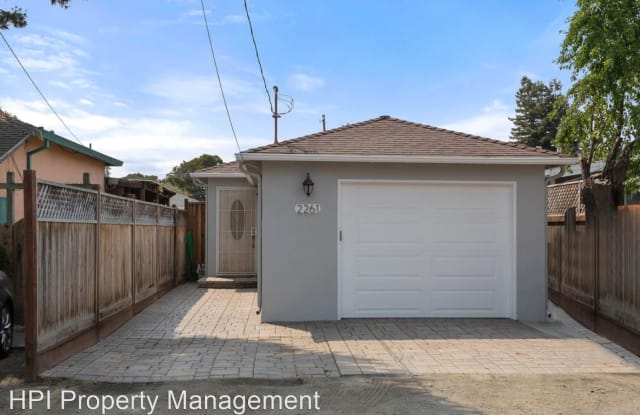 2261 Glen Way - 2261 Glen Way, East Palo Alto, CA 94303
