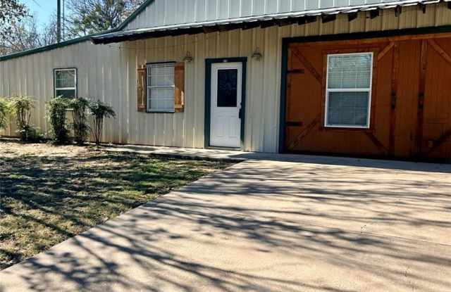 Home in Peaceful 6 Acre Community - 910 East 3rd Street, Parker County, TX 76086
