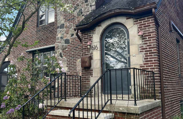 616 Valley Drive Gallery 1