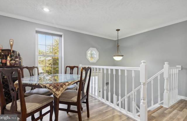 1679 FIELDTHORN DRIVE Gallery 3