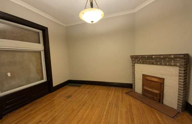 26 Lewis Pl Gallery 4