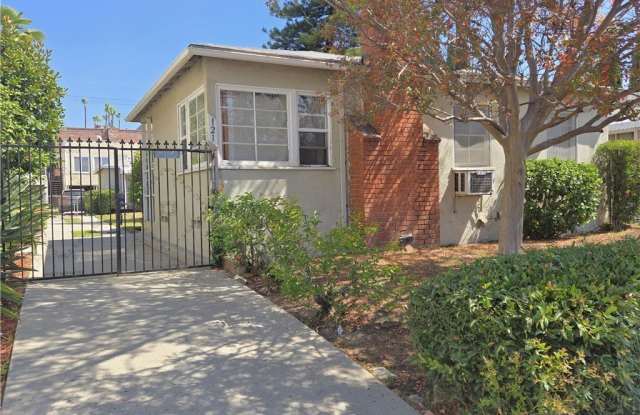 121 W Lomita Avenue photos photos