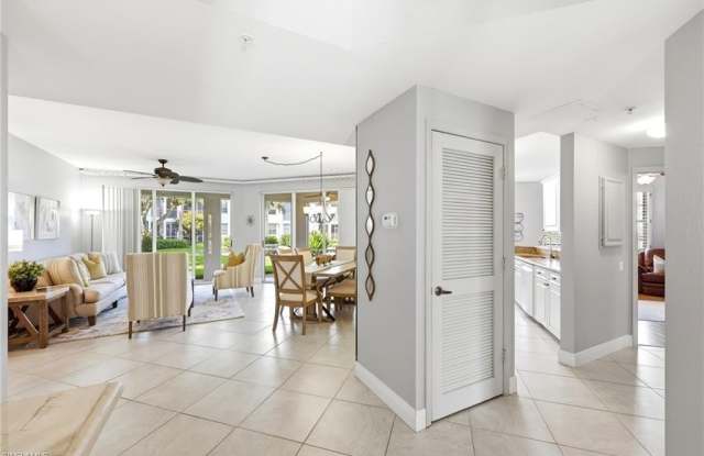 300 L Ambiance Cir Gallery 3