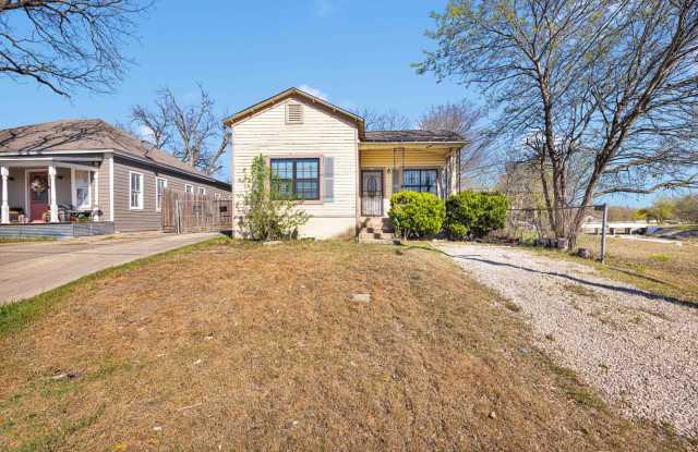 Duplex for Rent in the Heart of SA! photos photos
