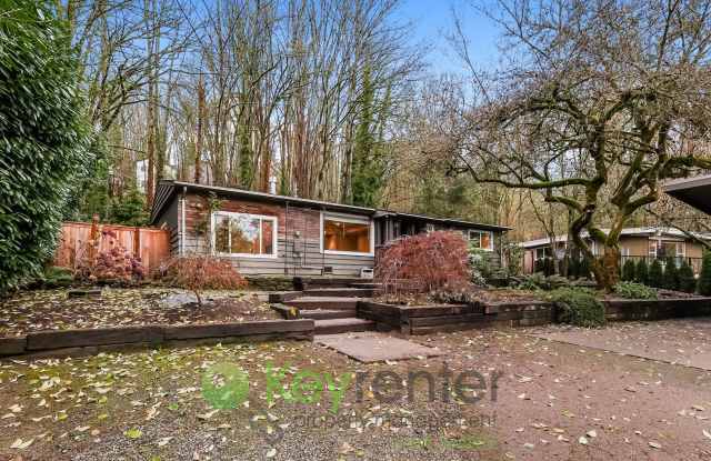 Remodeled Home with Zen Room, Soaking Tubs  Gas Fireplace - 6739 24th Avenue Southwest, Seattle, WA 98106