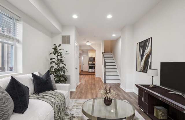 2241 PROUT Street SE Gallery 2