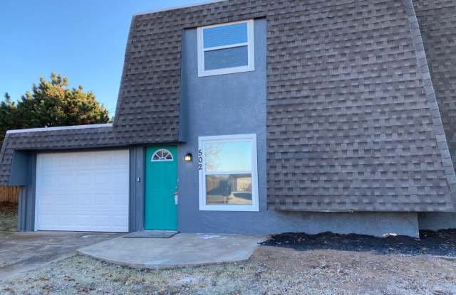 2 Bedroom Duplex near Lake Overholser photos photos
