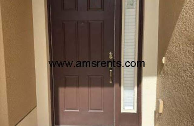 Spacious 4 bedroom 2.5 bath in St Cloud Gallery 3
