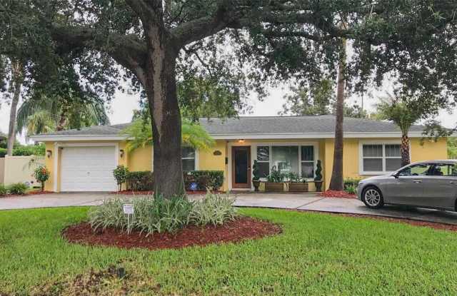 328 CARL Avenue photos photos
