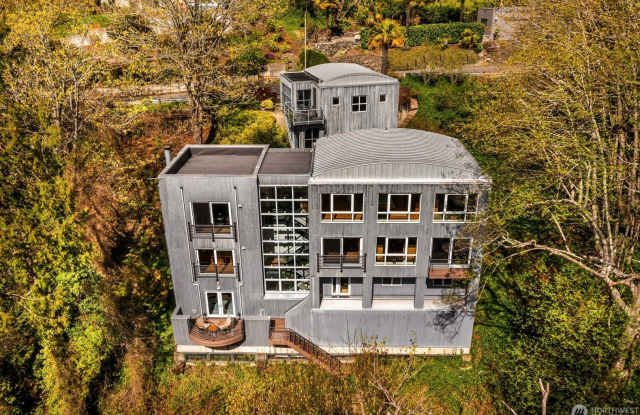 Architectural Seattle Masterpiece with Panoramic Water Views photos photos