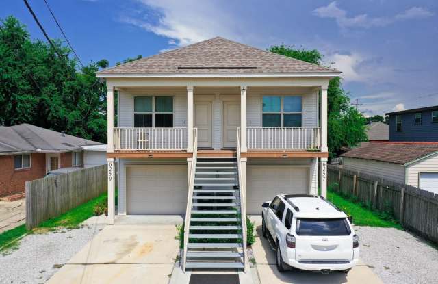 6259 Vermillion Boulevard - 1 photos photos