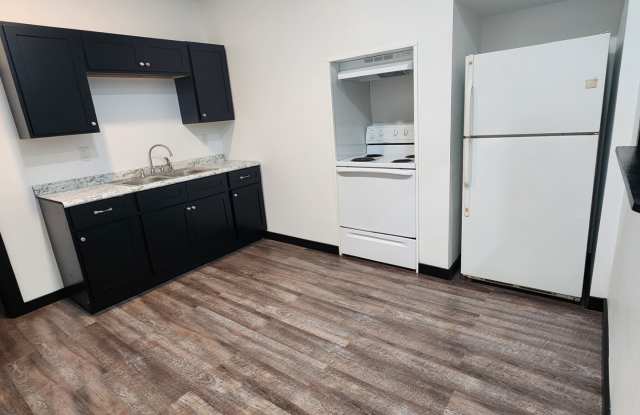 1125 West 7th Street-B - 1125 West 7th Street, Hopkinsville, KY 42240