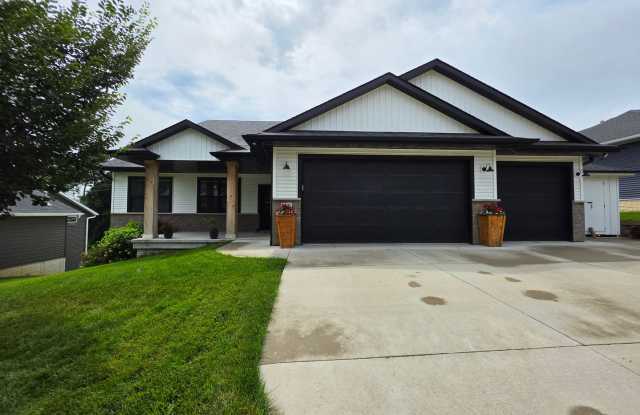NW 5 Bedroom 3 Bath 3 Stall Garage Newer Home Built in 2021 Ready Now! photos photos
