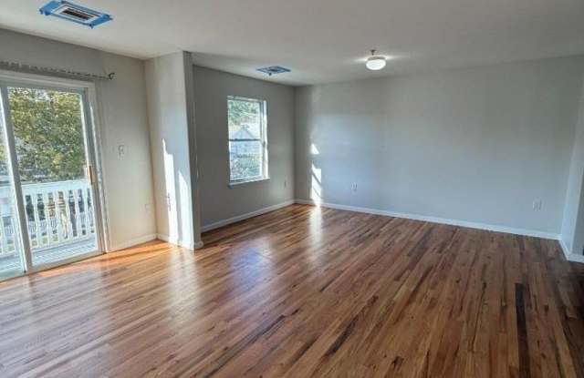 531-535 Jefferson Ave photos photos