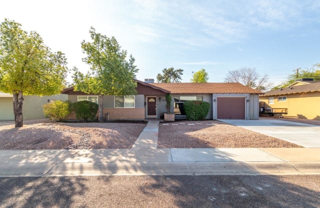 7509 E EDGEMONT Avenue - 7509 East Edgemont Avenue, Scottsdale, AZ 85257