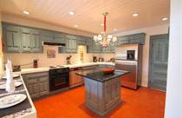 318 1/2 San Pasquale AVE NW Casita Gallery 3