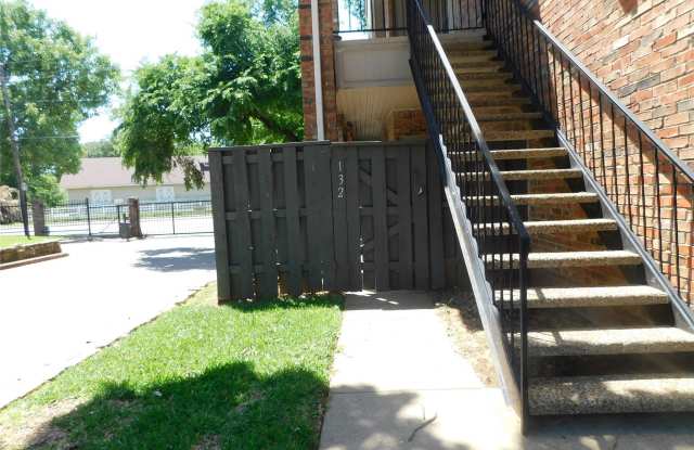 2730 Silver Creek Dr Apt 132 - 2730 Silver Creek Drive, Arlington, TX 76006