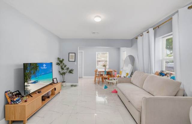 614 N E Street photos photos 614 N E Street photos photos