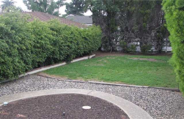 13807 Hewes Avenue Gallery 3