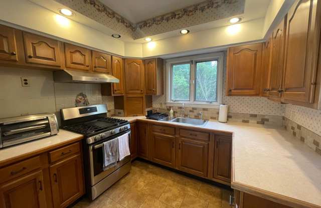 Classic Charm & Modern Updates- House for Rent in a Great North Adams Neighborhood- $2350 Gallery 3