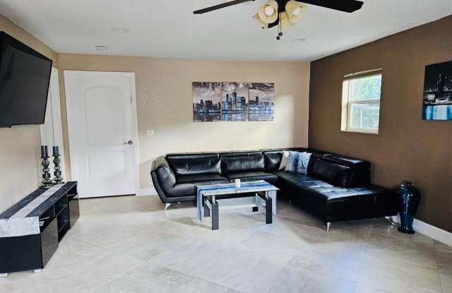 1650 SW 117th Ave A photos photos