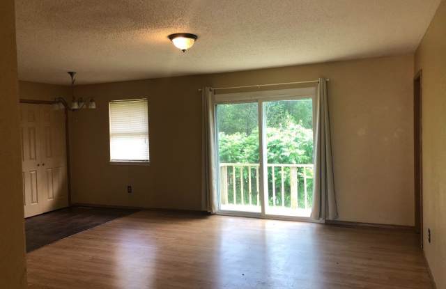 2915 W. Village Ln. Gallery 2
