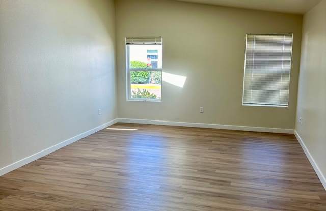 1/2 Off 2nd Month's Rent Gallery 4