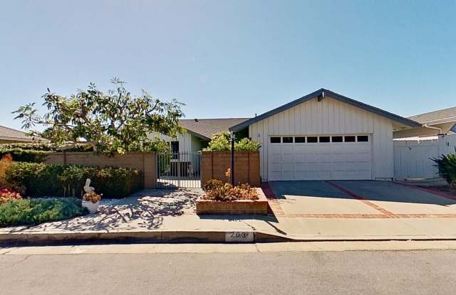 203 Via Senda, San Clemente: Spacious 3 Bedroom 2 Bath Single Family Home with Ocean Views! photos photos