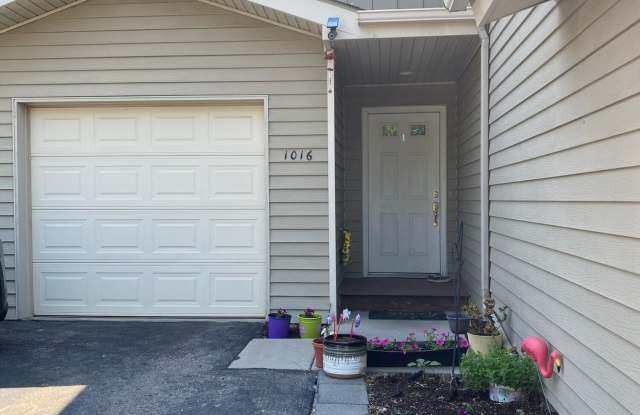 1016 East Avenue photos photos