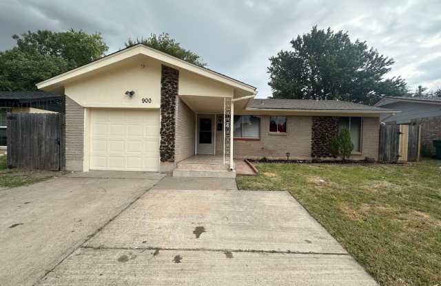 4 Bed, 3 Bath 1 Car Garage Gallery 3