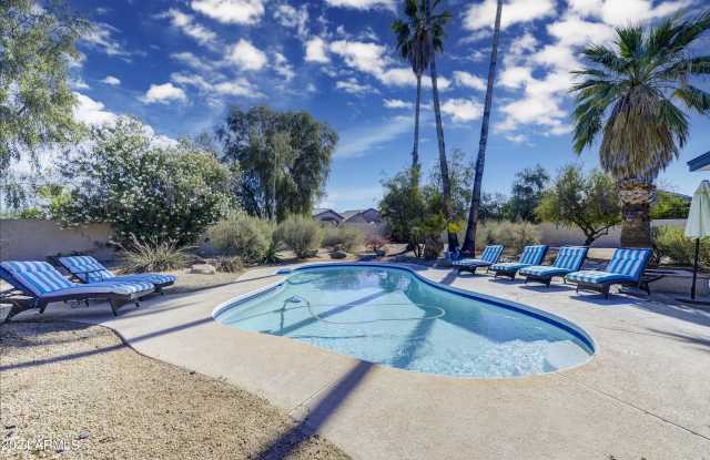 4420 E MICHELLE Drive - 4420 East Michelle Drive, Phoenix, AZ 85032