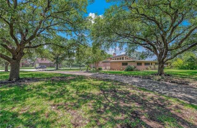 1101 Walton Drive - 1101 Walton Drive, College Station, TX 77840