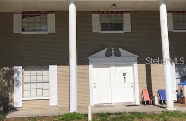 1401 COLLEGE PARK LANE - 1401 College Park Lane, Hillsborough County, FL 33612