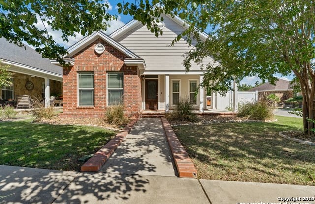2304 VILLAGE PATH - 2304 Village Path, New Braunfels, TX 78130