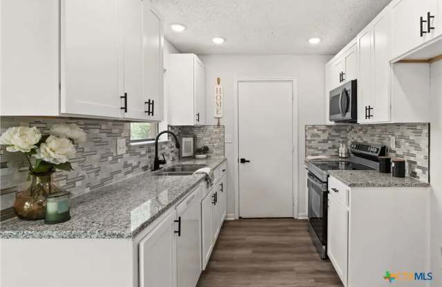 Freshly updated and move-in ready, this 4 bedroom, 2 bath home in Copperas Cove photos photos