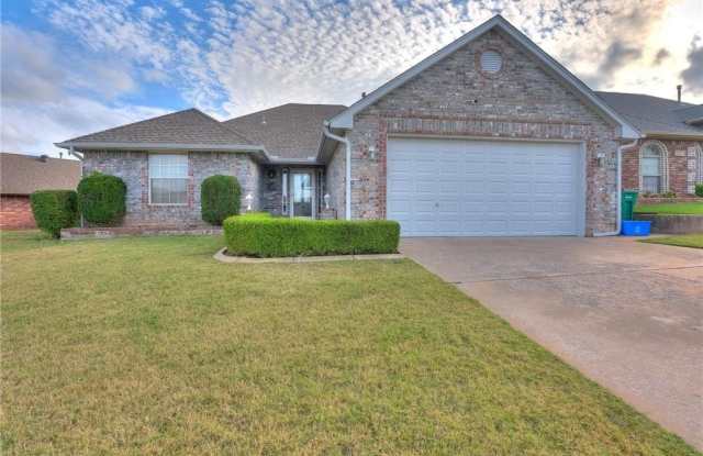 1004 SW 127th Place Gallery 1