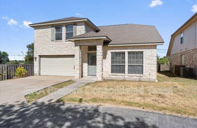 8800 Hazelhurst Dr Gallery 3