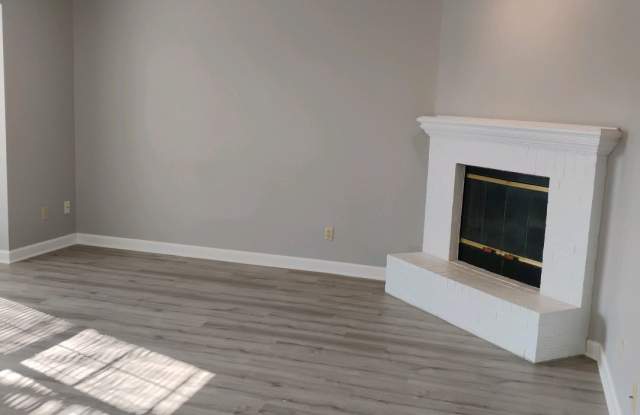 1012 Fox Run Drive Gallery 3