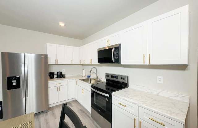 6717 GLENHURST Drive Gallery 3