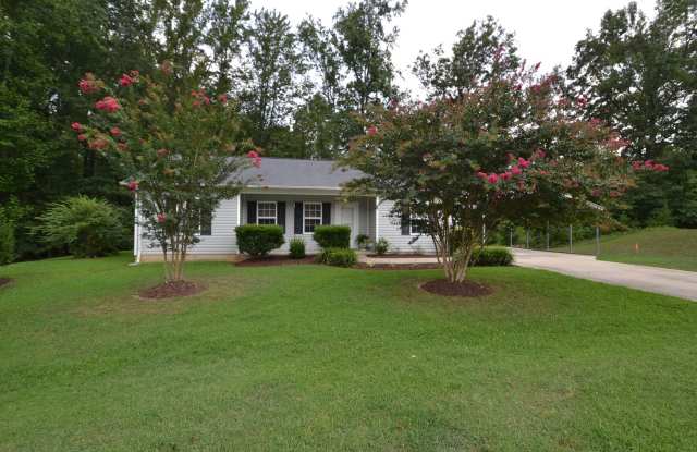 Beautifully maintained 3 Bedroom 2 Bath home on cul-de-sac lot walking distance to downtown Maiden. photos photos